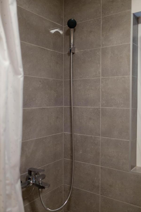 Apartmani Mia Prozor Extérieur photo