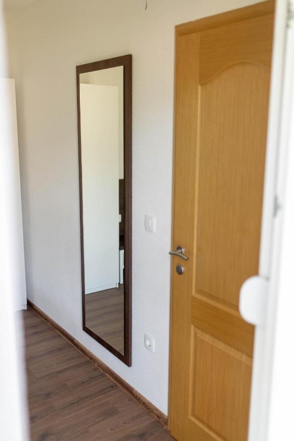 Apartmani Mia Prozor Extérieur photo