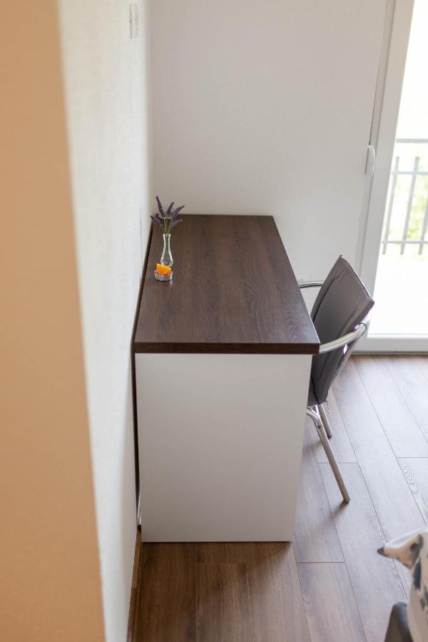Apartmani Mia Prozor Extérieur photo