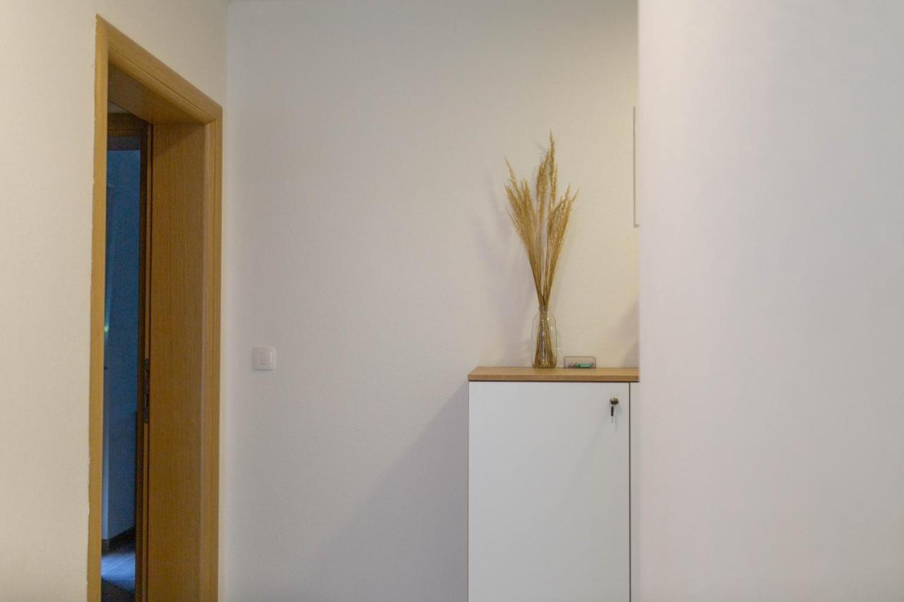Apartmani Mia Prozor Extérieur photo